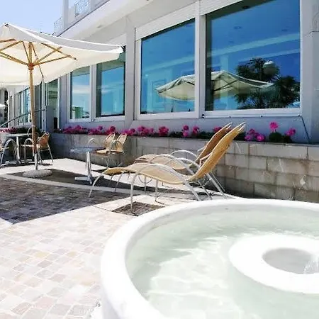 Gorini فندق بيلاريا-إيجيا مارينا